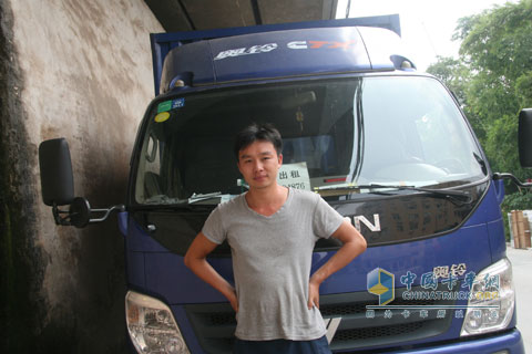 廣州奧鈴車主周師傅，擁有三臺(tái)康明斯車輛