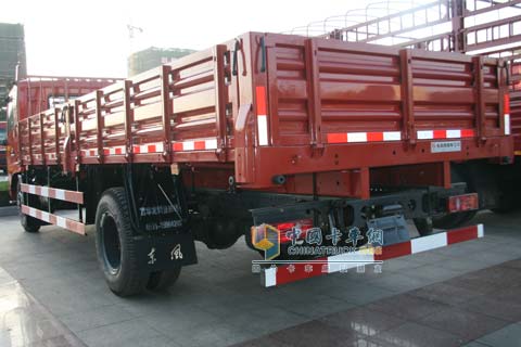 東風(fēng)商用車(chē)參展產(chǎn)品——東風(fēng)天錦