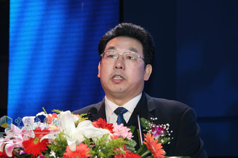 年會(huì)現(xiàn)場領(lǐng)導(dǎo)講話