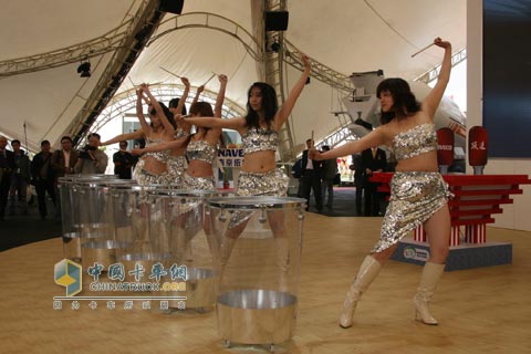 2010北京車(chē)展南京依維柯活動(dòng)現(xiàn)場(chǎng)表演