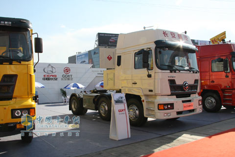 2010北京車展長(zhǎng)安重汽展館