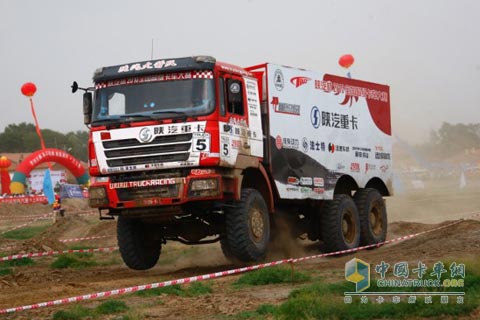 陜汽杯卡車(chē)大賽張北決賽站賽車(chē)演繹動(dòng)感