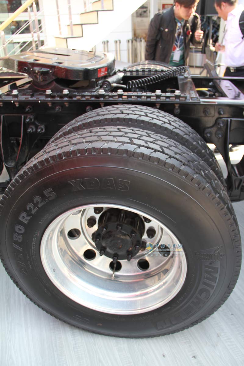 [上海車(chē)展]納威司達(dá)攜經(jīng)典長(zhǎng)頭車(chē)與校車(chē)參展上海車(chē)展