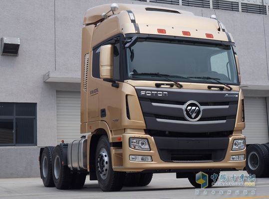 福田戴姆勒歐曼GTL6*4牽引車實拍圖