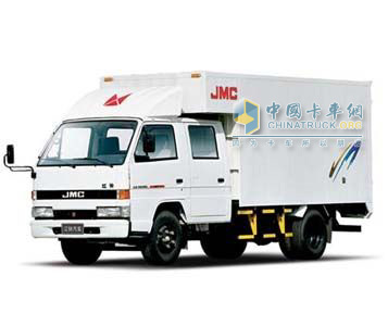 輕卡雙排長(zhǎng)軸廂貨載貨車
