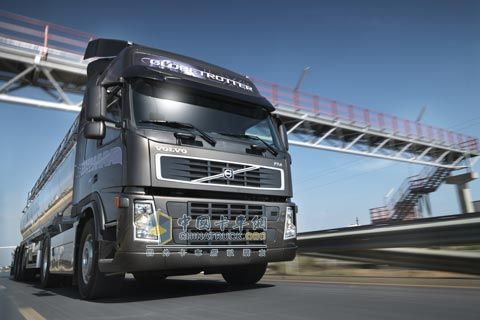 沃爾沃09新款FM400 6x4牽引車(chē)