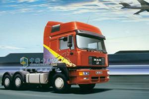 青年曼 300馬力 6X4 牽引車(chē) JNP4250FD1