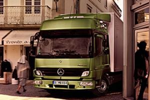 奔馳 Atego中卡 210馬力 4X2 牽引車（型號1323）