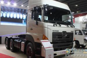 廣汽日野 700系列重卡 380馬力 4×2 牽引車 YC4180SH2PE