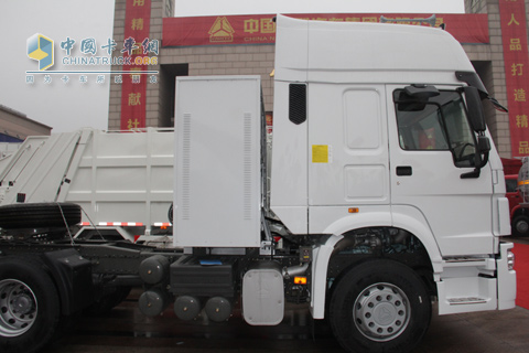 中國(guó)重汽 豪沃  4*2 340馬力 天然氣卡車