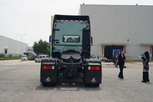 東風(fēng)柳汽乘龍 H5V 460馬力 6x4 輕量化牽引車(chē)