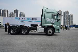 東風(fēng)柳汽乘龍 H5V 460馬力 6x4 輕量化牽引車(chē)