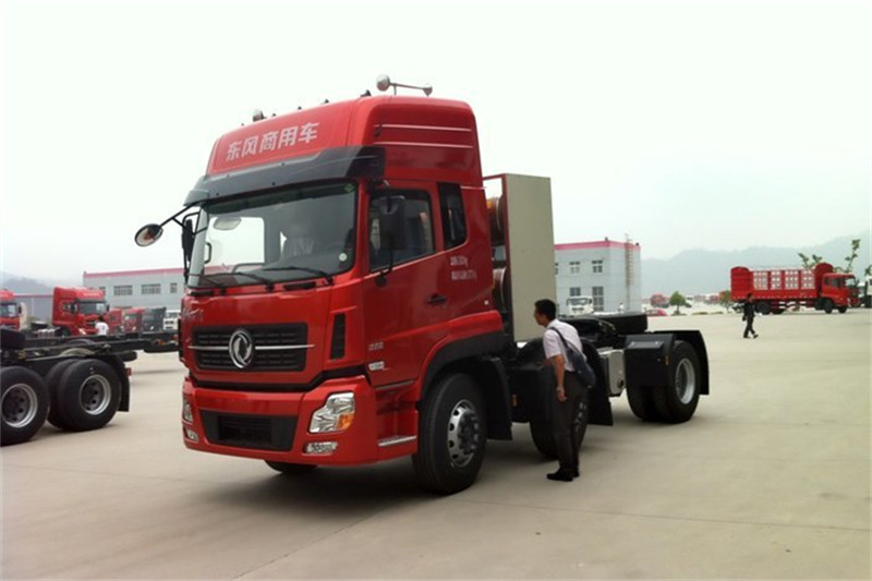 東風(fēng)商用車 天龍重卡 375馬力 6X2 國(guó)五天然氣牽引車(DFH4240A1)