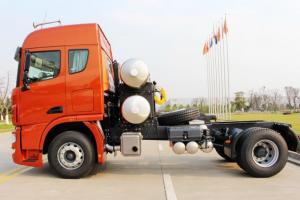 聯(lián)合卡車 U260重卡 260馬力 4X2 國五 LNG牽引車(蓬翔單級(jí)減速橋)(SQR4182N6Z)