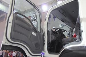 慶鈴 VC46重卡 350馬力 6X4 國(guó)四 牽引車(QL4250UKCZ)