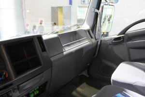 慶鈴 VC46重卡 350馬力 6X4 國(guó)四 牽引車(QL4250UKCZ)