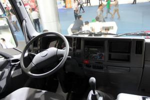 慶鈴 VC46重卡 350馬力 4X2 國(guó)四 牽引車(QL4180UJCR)