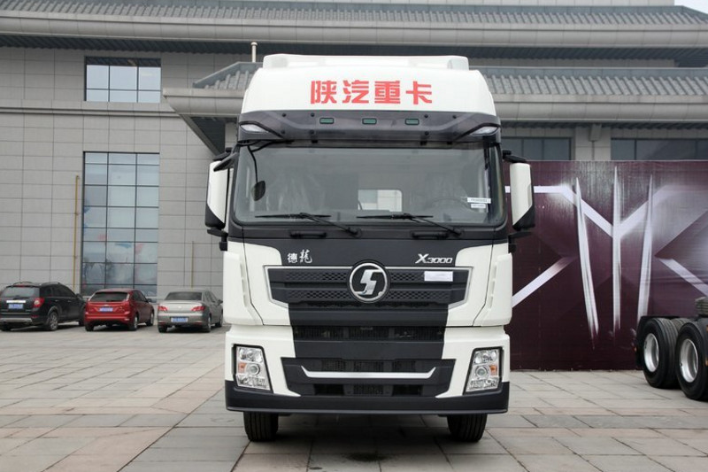 陜汽重卡 德龍X3000 輕量化版 500馬力 6X2 國(guó)五牽引車(chē)(后隨動(dòng))(SX42584Y323)