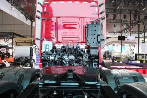 慶鈴 五十鈴巨咖 460馬力 6X4 國五 牽引車(QL4250W2NCZ)