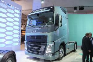 沃爾沃 新FH重卡 500馬力 4X2 國(guó)五牽引車