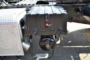 陜汽重卡 德龍F(tuán)3000 輕量化版 300馬力 4X2 國四牽引車(SX4186NN361)