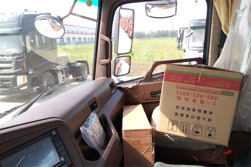 重汽王牌 W5B-H重卡 310馬力 8X4 6.8米 國(guó)五自卸車(CDW3310A1S5)