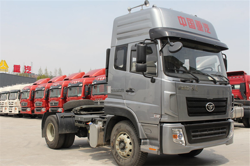 中國(guó)重汽 豪曼重卡 340馬力 4X2 國(guó)五牽引車(半高頂)(ZZ4188K10EB0)