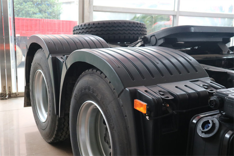 福田 歐曼EST重卡 460馬力 國五6X4牽引車(BJ4259SNFKB-AA)