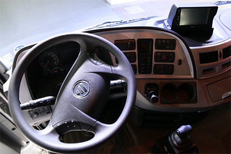 福田 歐曼EST-A重卡 超級(jí)卡車(chē) 490馬力  國(guó)五6X4牽引車(chē)(16檔)(BJ4269SNFKB-AC)