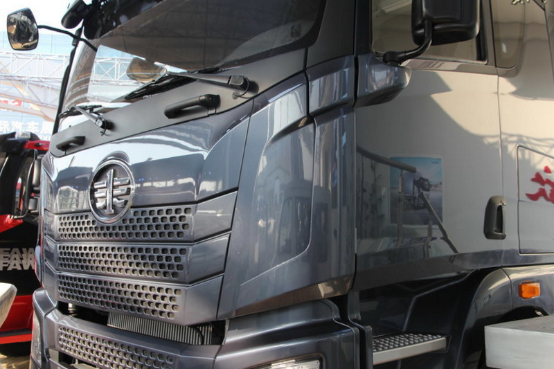 一汽解放青汽 JH6重卡 460馬力 6X4 國(guó)五牽引車(CA4250P25K2T1E5A)