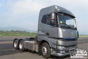 吉利遠(yuǎn)程 25T 410馬力 6X4 國(guó)四甲醇新能源半掛牽引車(DNC4250GM4)