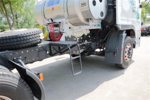 聯(lián)合卡車(chē) E370重卡 370馬力 6X4 國(guó)五LNG牽引車(chē)(QCC4252N654M)