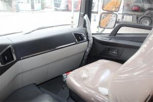 中國(guó)重汽 斯太爾D7B重卡 380馬力 8X4 國(guó)五 5.6米自卸車(ZZ3313N2561E1N)