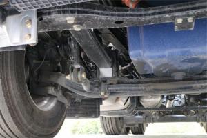 陜汽重卡 德龍X6000 500馬力 6X2 國五AMT自動擋牽引車(中提升)(SX4250GC3)