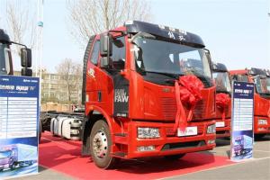 一汽解放 J6L中卡 質(zhì)慧版 180馬力 4X2 6.8米 國五欄板載貨車(CA1160P62K1L4A1E5)