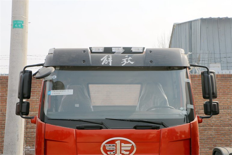 一汽解放 J6M重卡 280馬力 4X2 國(guó)五牽引車(chē)(CA4180P63K1A1E5)