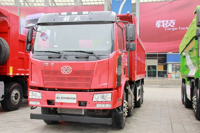一汽解放 J6L重卡 280馬力 8X4 6米 國(guó)五自卸車(CA3310P62K1LT4E5)