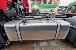 中國(guó)重汽 豪瀚 N7W 標(biāo)運(yùn)版 460馬力 6X4 國(guó)五牽引車(ZZ4255N3246E1)