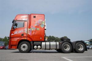 一汽解放青汽 JH6+重卡 生活艙版 500馬力 6X4 國五AMT牽引車(CA4250P33K25T1E5A80)