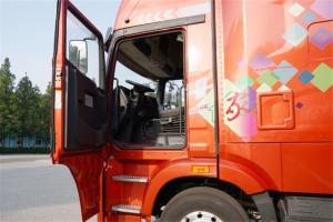 一汽解放青汽 JH6+重卡 生活艙版 500馬力 6X4 國五AMT牽引車(CA4250P33K25T1E5A80)