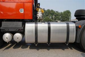 一汽解放青汽 JH6+重卡 生活艙版 500馬力 6X4 國五AMT牽引車(CA4250P33K25T1E5A80)