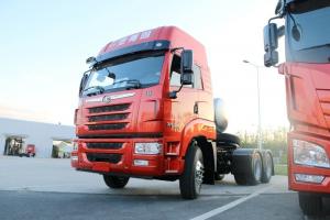 一汽解放青汽 天V重卡 400馬力 6X4 國五LNG牽引車(3.7速比)(CA4258P2K15T1NE5A80)