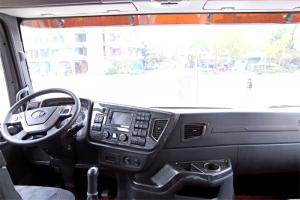 一汽解放青汽 JH6重卡 420馬力 8X4 9.5米 國(guó)五倉(cāng)柵式載貨車(chē)(CA5310CCYP25K2L7T4E5A80)