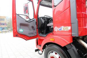 一汽解放青汽 金陸中卡 220馬力 4X2 國(guó)五轎運(yùn)車(LZT5181TCLP3K2E5L10A90)