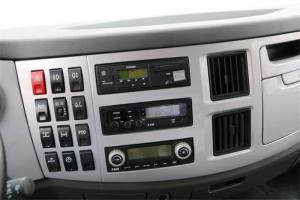 一汽解放青汽 金陸中卡 220馬力 4X2 國(guó)五轎運(yùn)車(LZT5181TCLP3K2E5L10A90)
