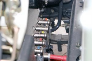 東風柳汽 乘龍L2 4.5T 4.165米單排 82.4kWh 純電動廂式輕卡載貨車(LZ5044XXYL2AZBEV)