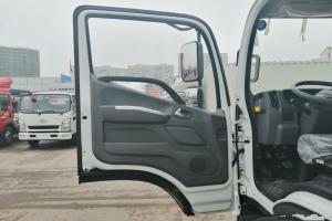 福田 奧鈴CTS中卡 170馬力 4X2 6.75米 國(guó)五排半廂式載貨車(BJ5148XXY-A1)