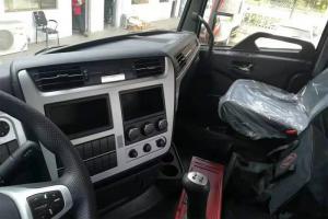 東風(fēng)商用車 天龍KL重卡 300馬力 6X2 9.6米 國(guó)六欄板載貨車(DFH1250D2)