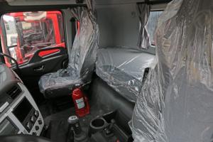 東風(fēng)商用車 天龍KL重卡 465馬力 8X4 9.6米 國(guó)五欄板載貨車(超速擋)(DFH1310A1)