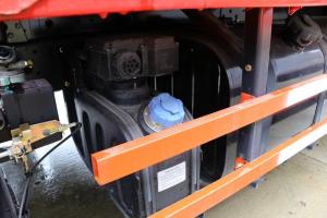 東風(fēng)商用車 天錦中卡 160馬力 4X2 6.2米 國五倉柵式載貨車(DFH5160CCYBX1JV)